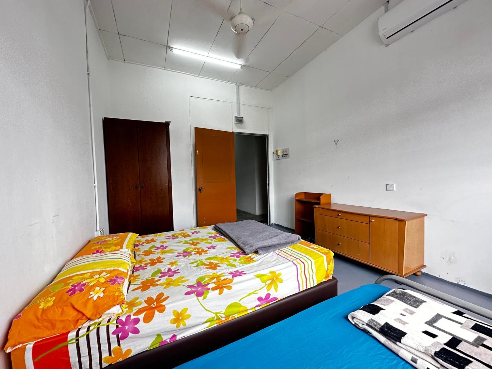 Jiaxin Dormitory - Puteri Wangsa 家馨旅舍 Ulu Tiram Exterior foto