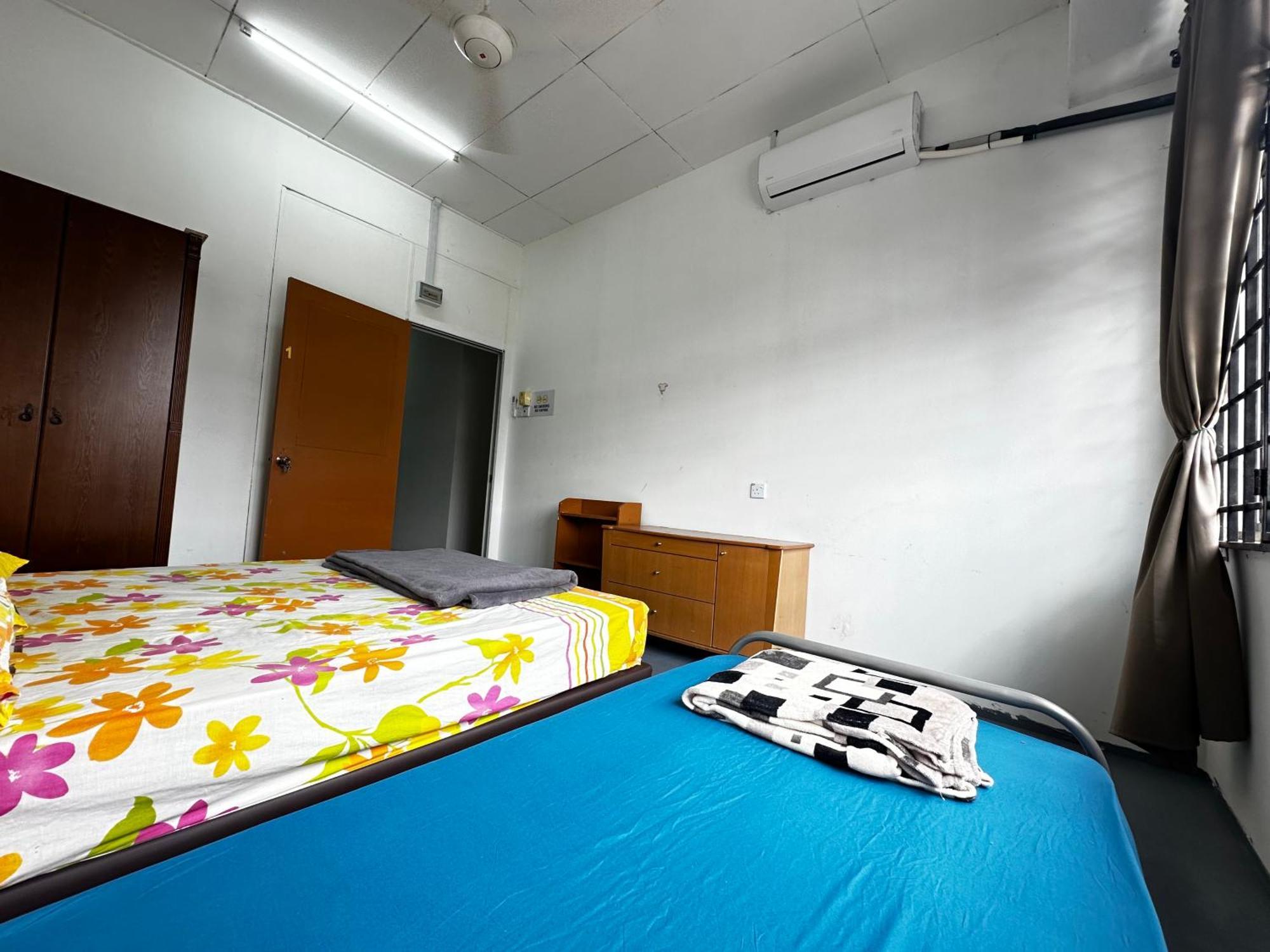 Jiaxin Dormitory - Puteri Wangsa 家馨旅舍 Ulu Tiram Exterior foto