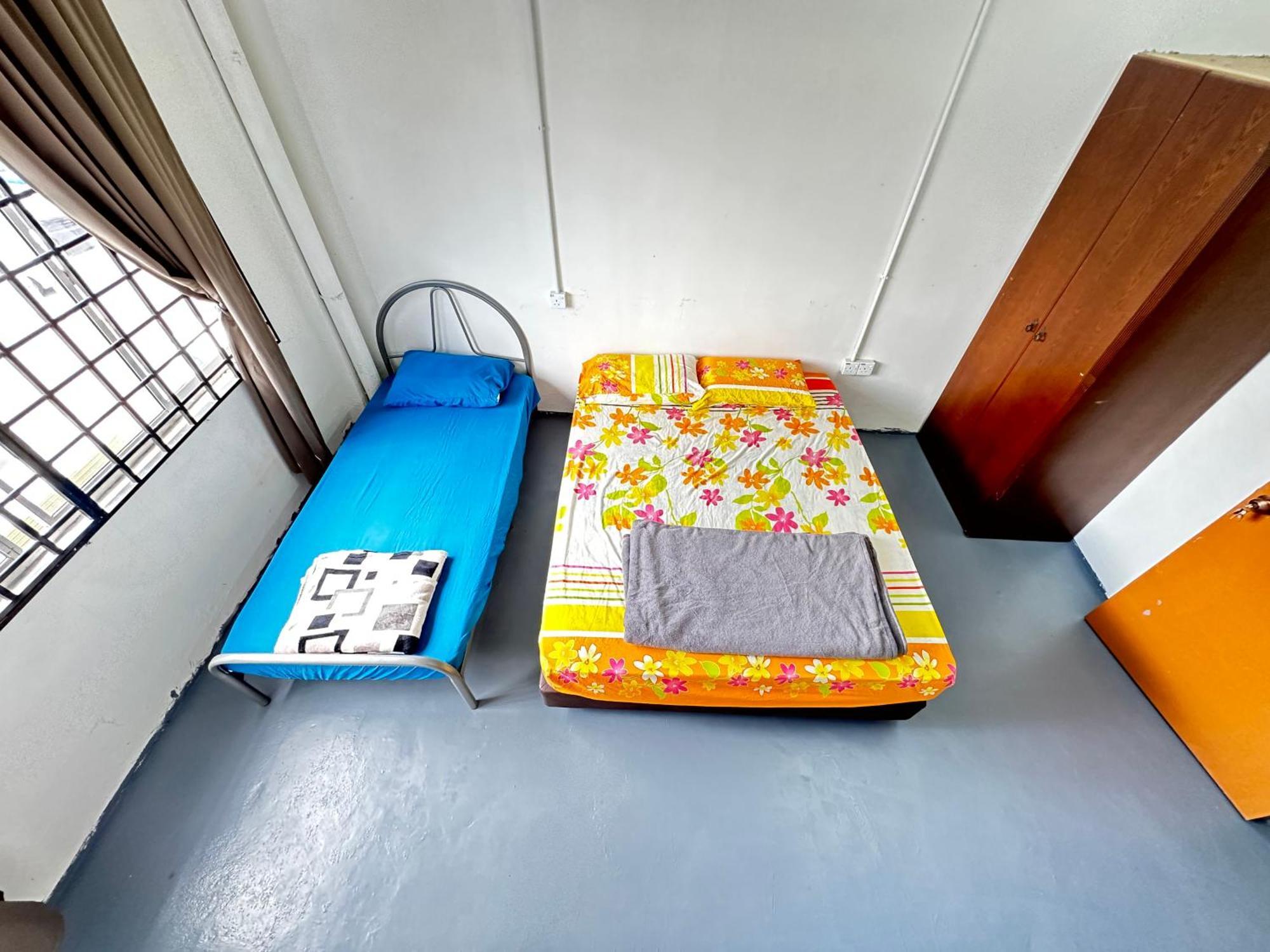 Jiaxin Dormitory - Puteri Wangsa 家馨旅舍 Ulu Tiram Exterior foto