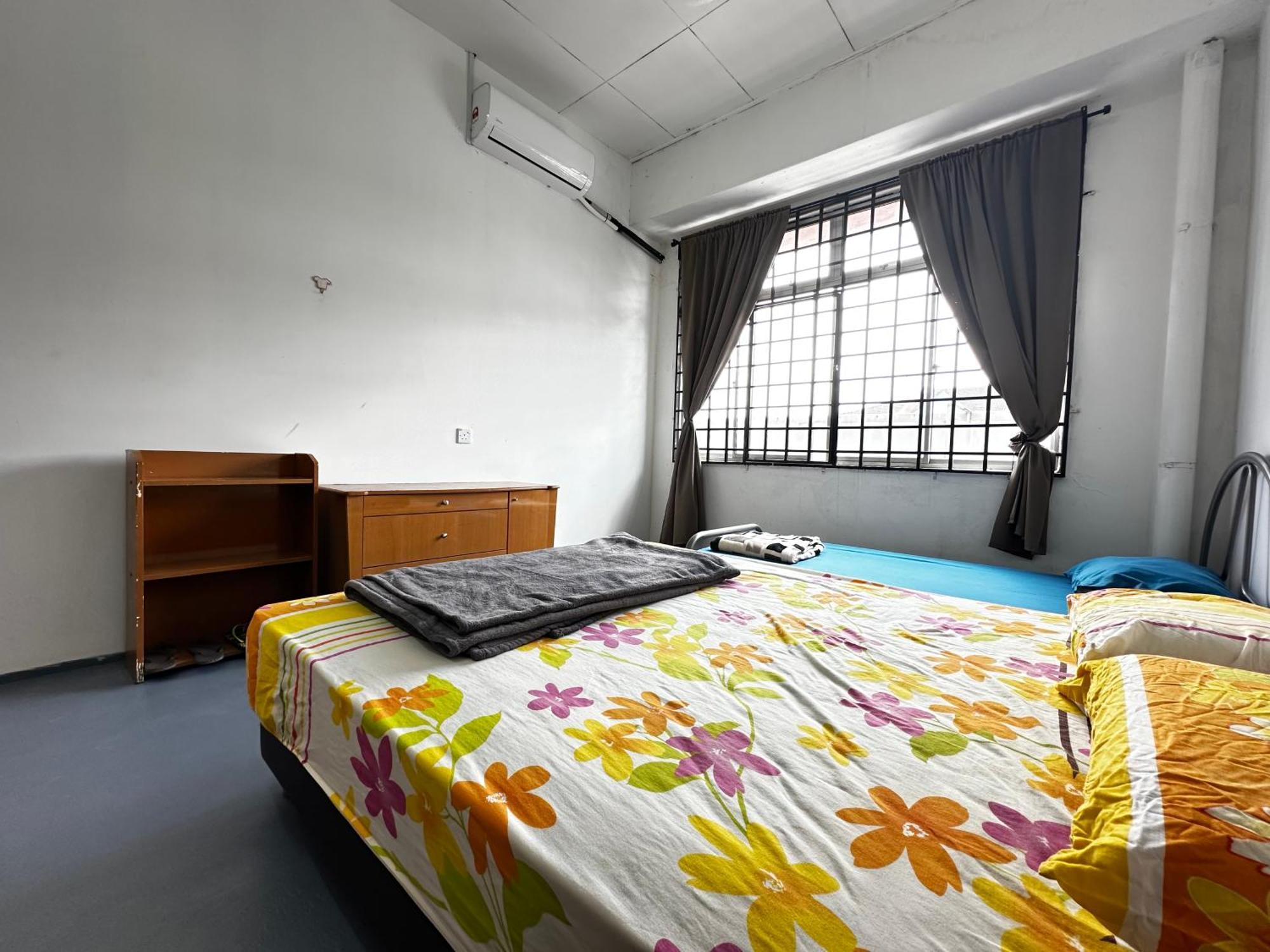 Jiaxin Dormitory - Puteri Wangsa 家馨旅舍 Ulu Tiram Exterior foto